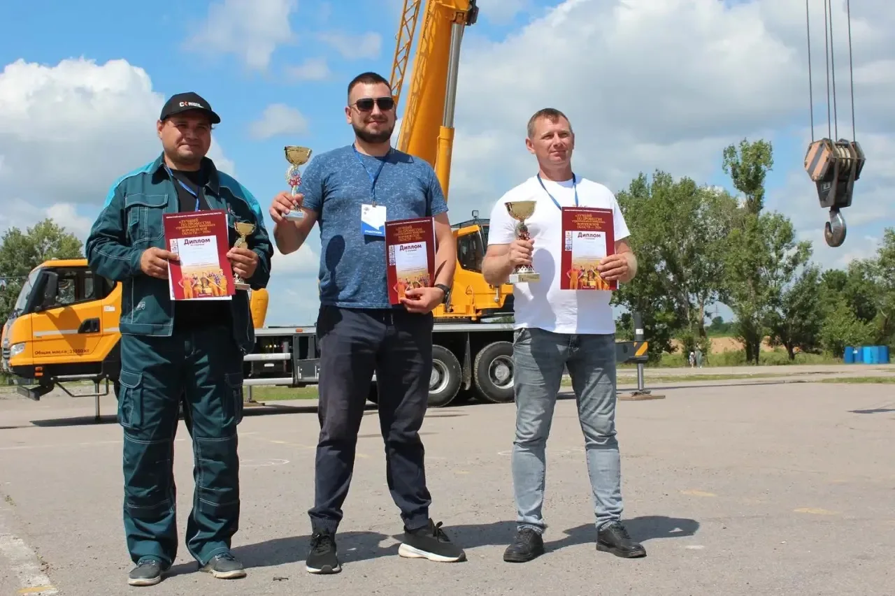 Финал года: названы лучшие машинисты и крановщики Воронежской области!