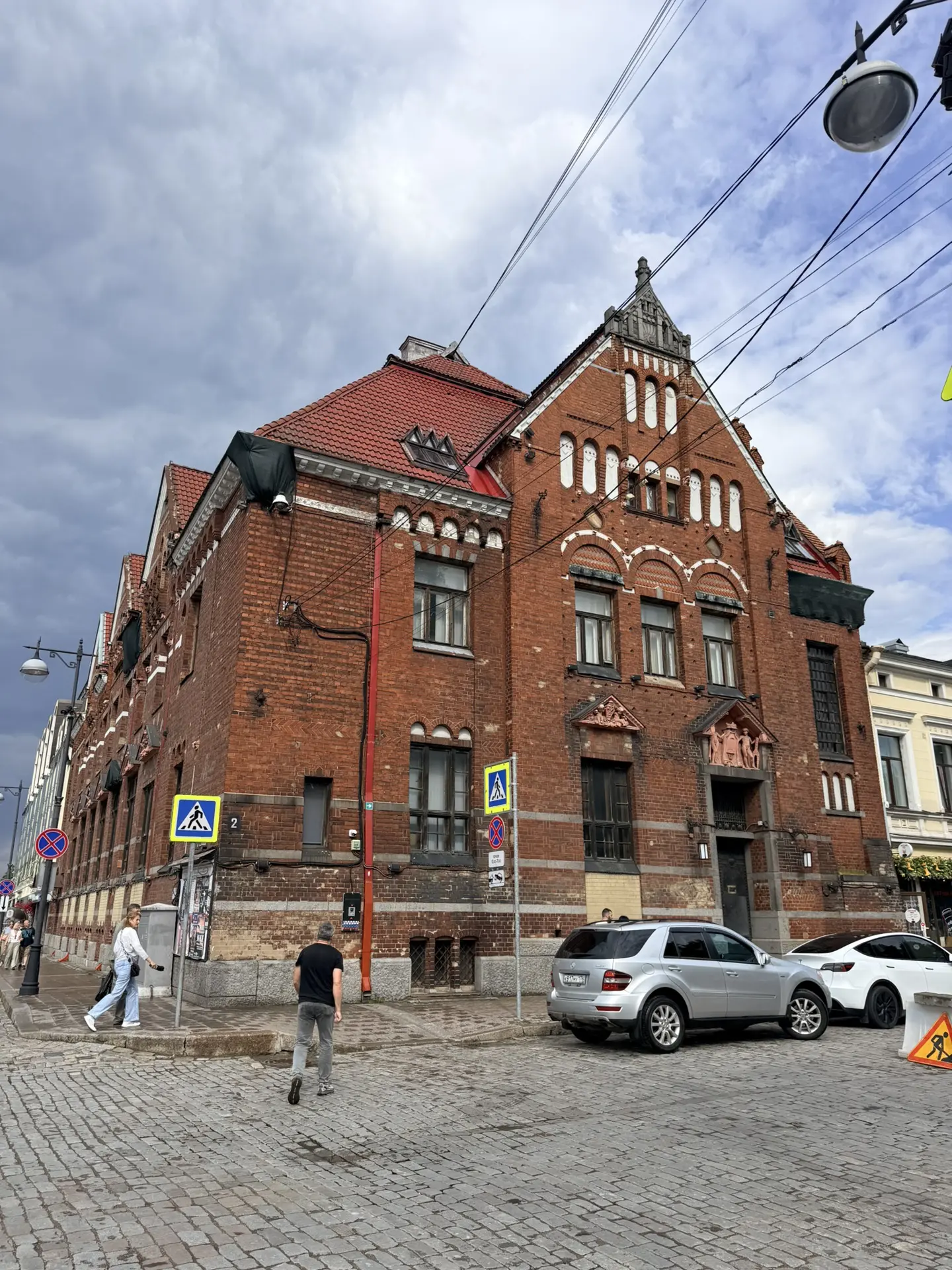 Это банк Финляндии в Выборге … уже в 1910 году архитекторы знали, что банк может остави...
