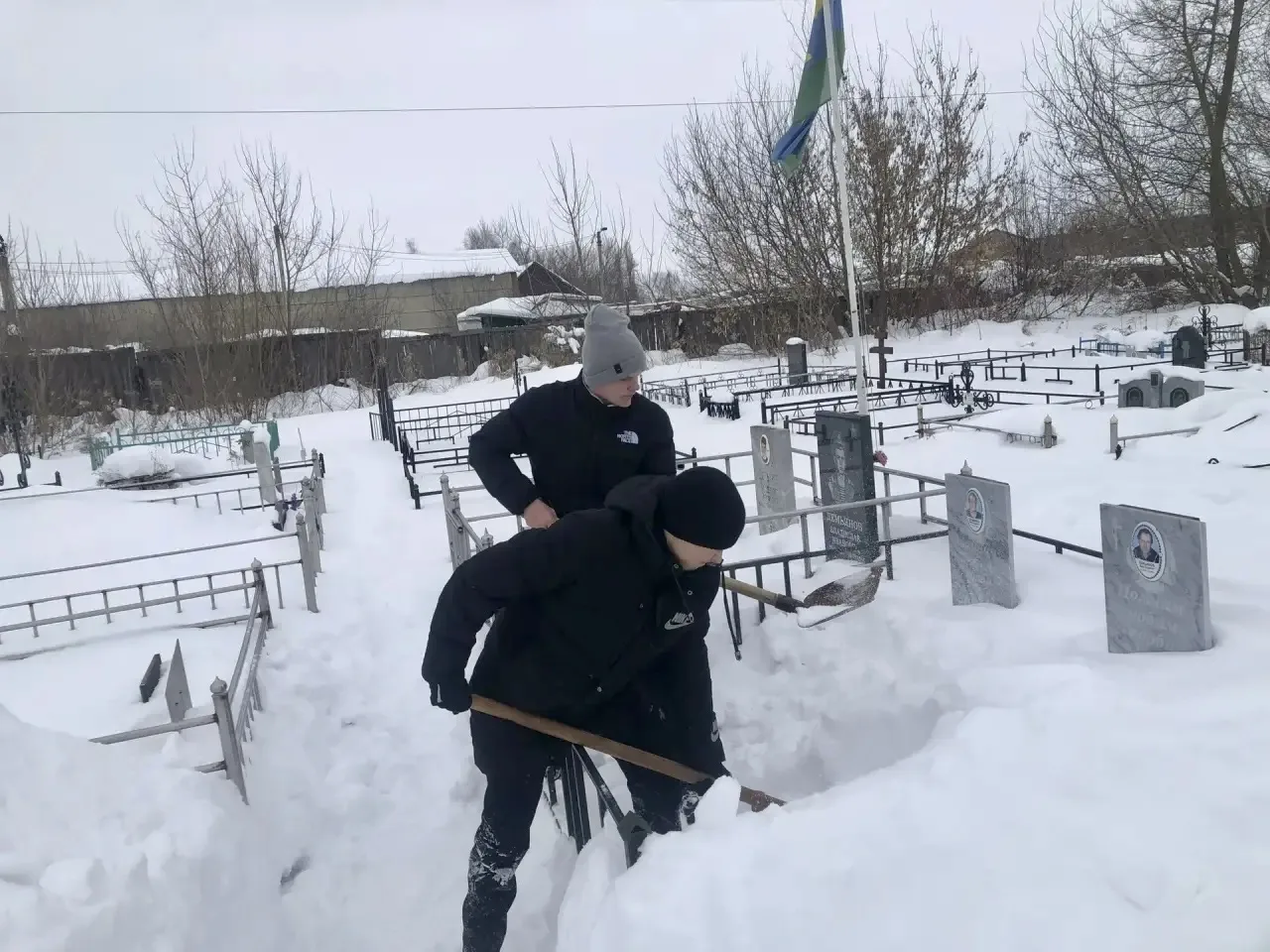 🙏Активисты первичного отделения «Движения Первых», учащиеся первого корпуса имени Героя России А.В.К