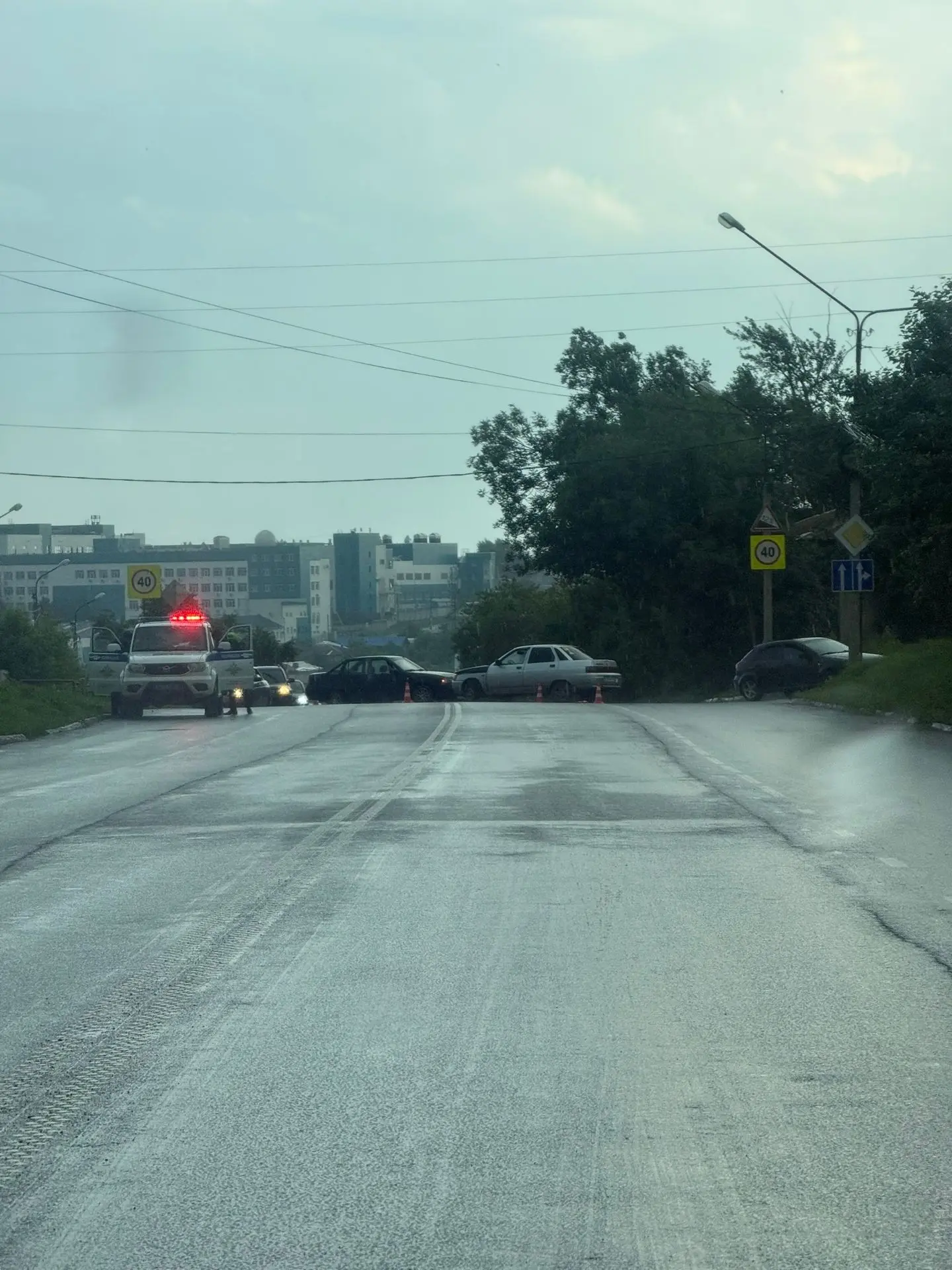 🚔 В Госавтоинспекции Каменска-Уральского прокомментировали вчерашнее ДТП на перекрёстке улиц Карла 