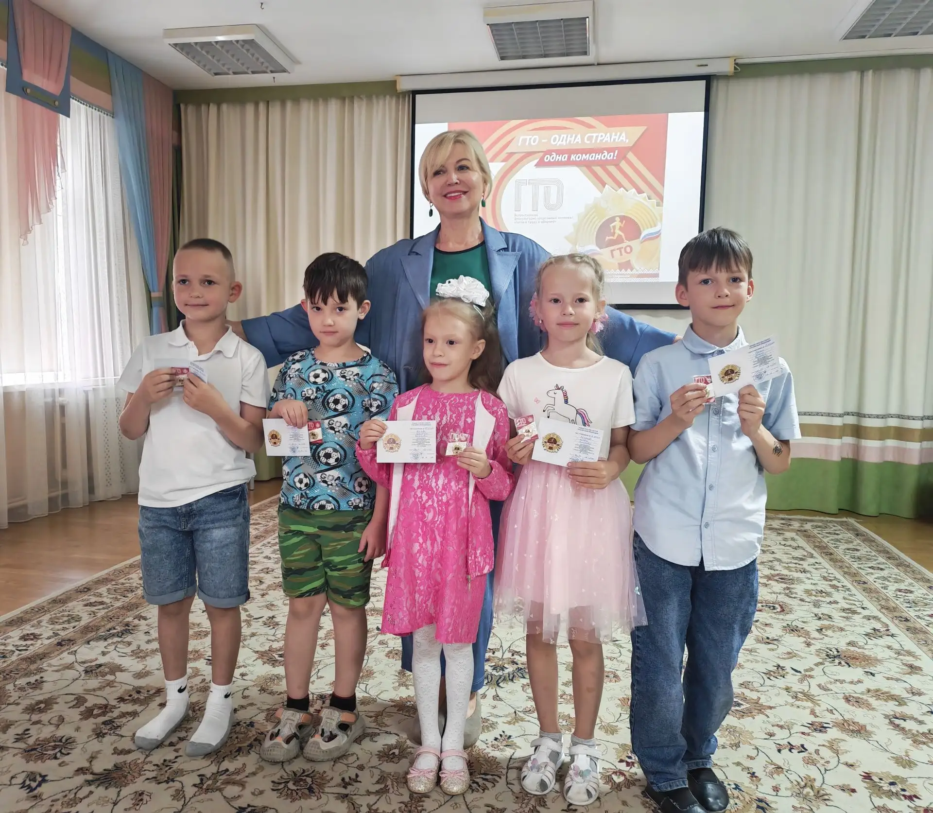 🎉 Гордимся нашими чемпионами! 🎉

Сегодня в нашем детском саду состоялось торжественное вручение зн