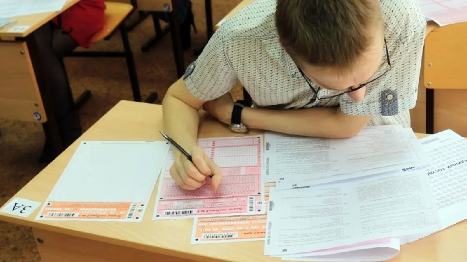 😮📚Во Владивостоке мальчик сдал ЕГЭ по всем предметам на 100 баллов и суммарно получил 300. Наивысш
