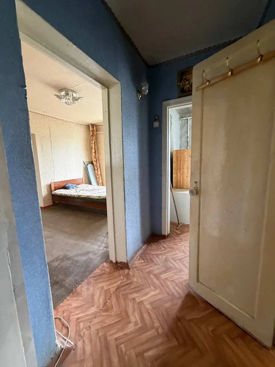 Продажа 2х комнатной квартиры 

🌇Донецк,улица Матёкина
Буденновский район📍

🔹3/3 этаж (последний)