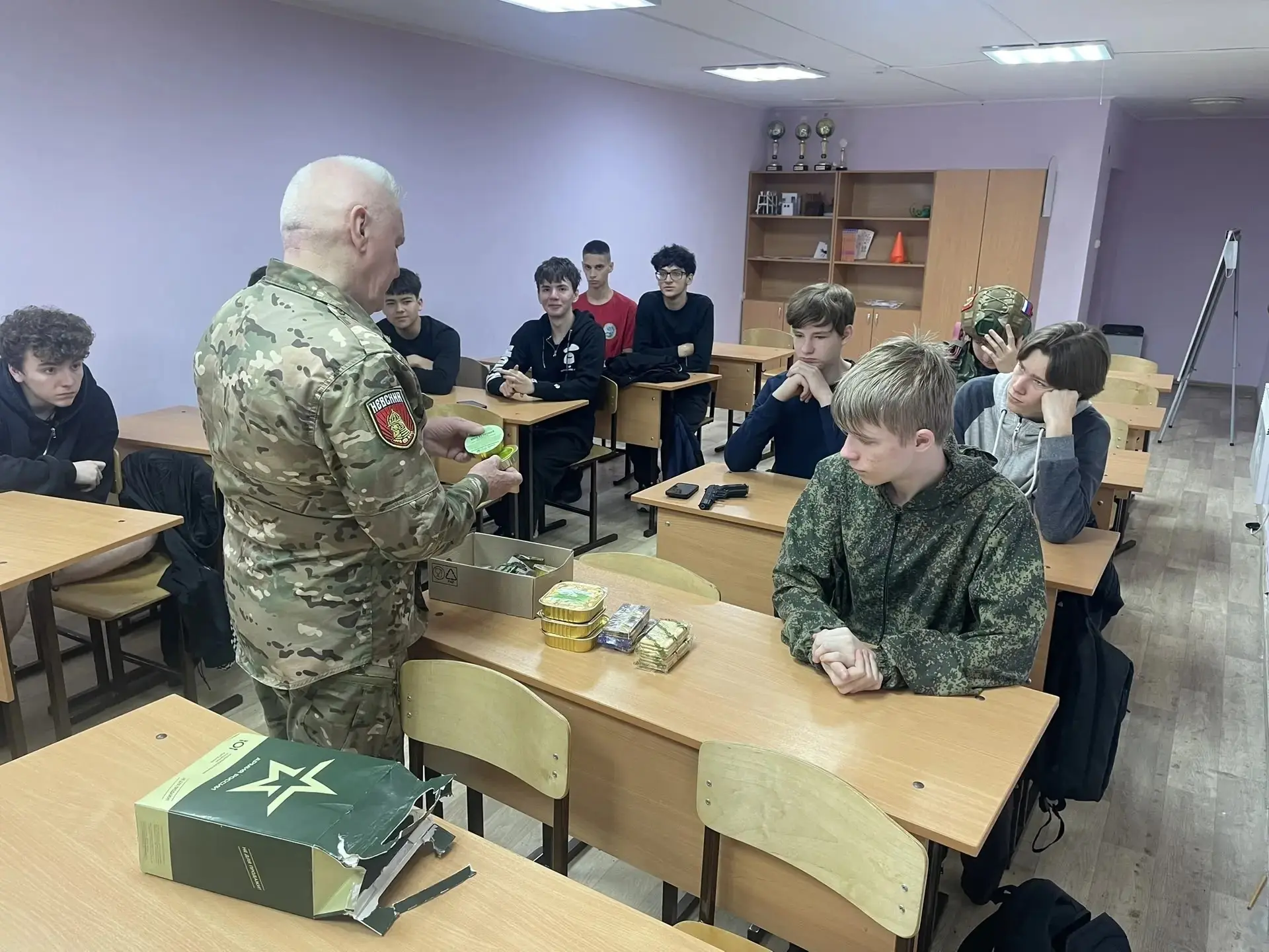 Учебные сборы для 10-х классов: теория мужества и практика защиты  С 18 по 22 мая на базе МОБУ Лицея