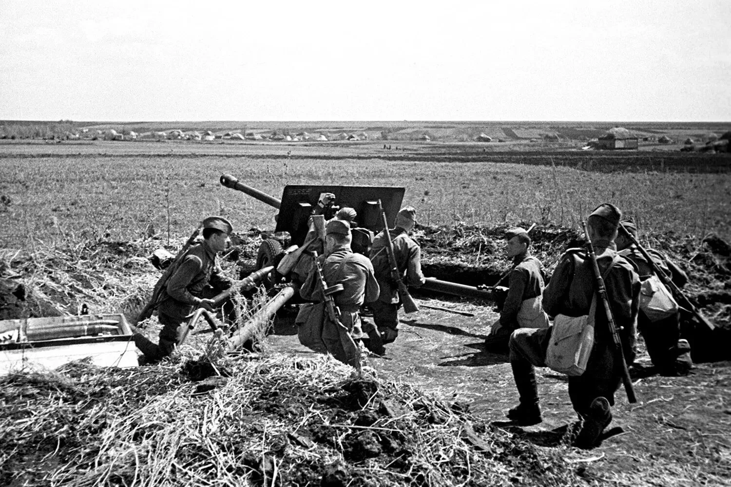🇷🇺Памятная дата в истории.

✨23 июля 1943 года завершилась Курская стратегическая оборонительная о