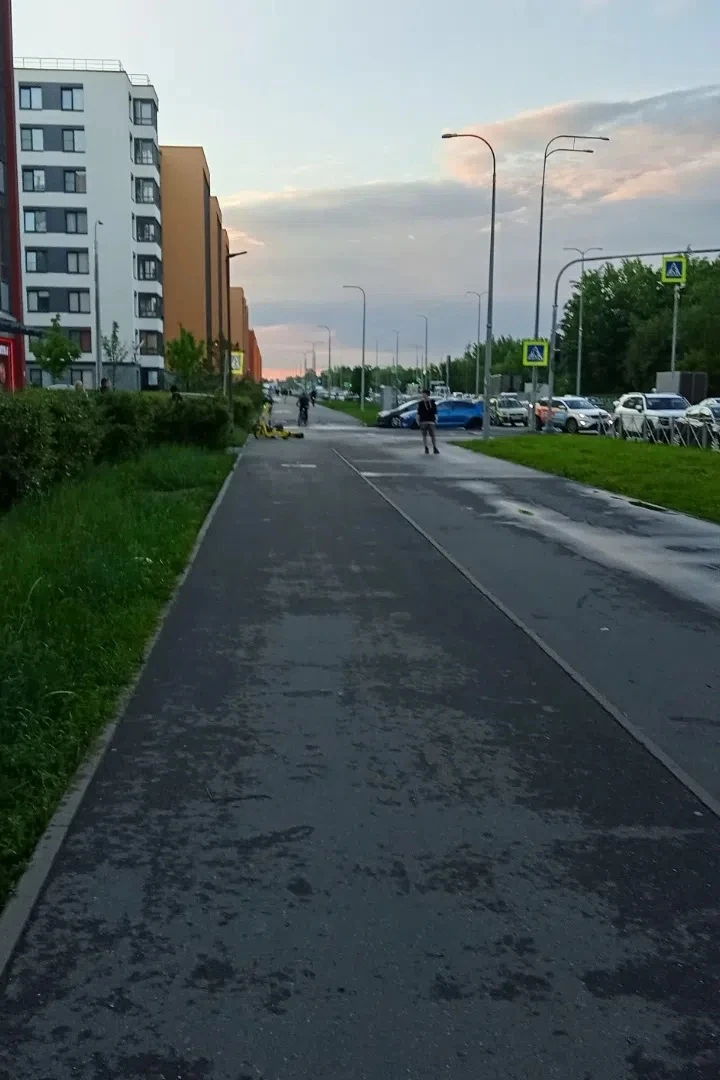 Уважаемые родители, объясните своим детям, где можно и где нельзя играть с мячом.
