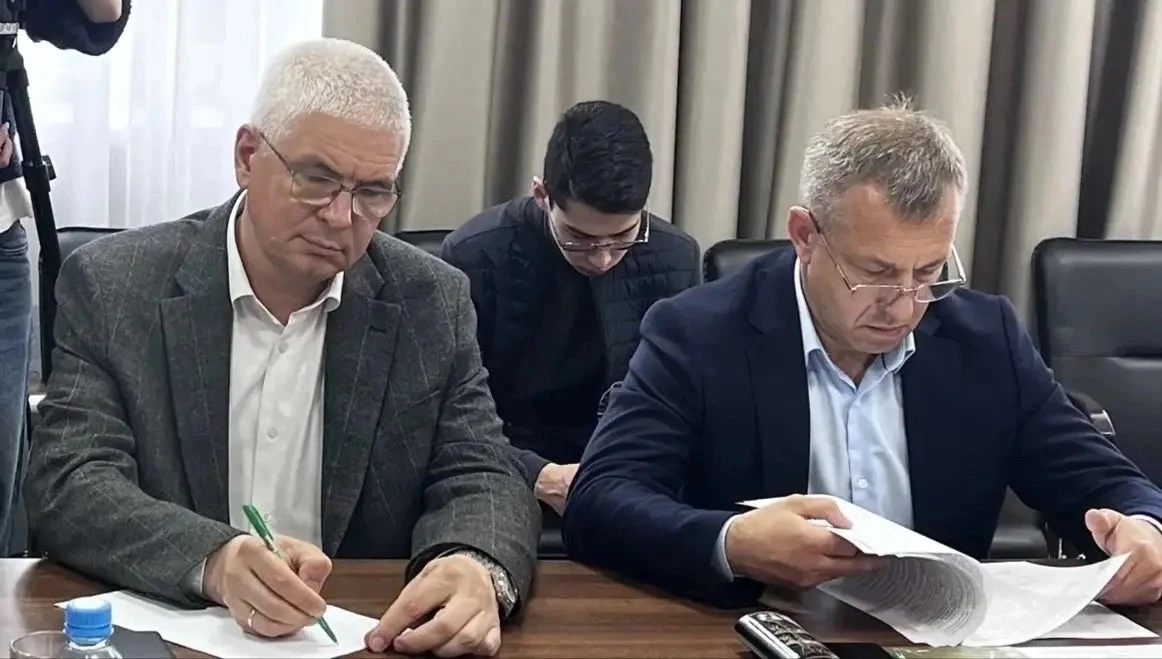 В преддверии Дня России в Общественной палате Свердловской области прошёл круглый стол «Любви к Отеч