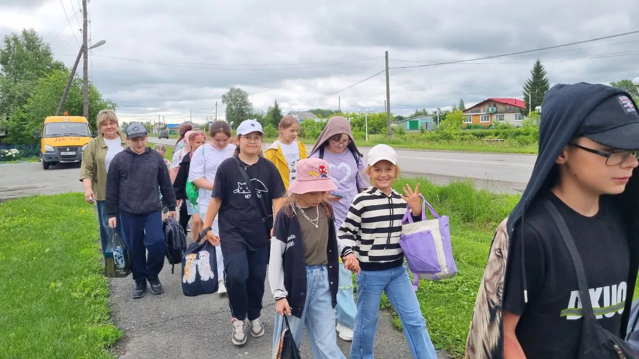 ПУТЕШЕСТВИЕ В ИСТОРИЮ: как турклуб «Движение вверх» гостил в Зайково! 🚀

Этот увлекательный поход б
