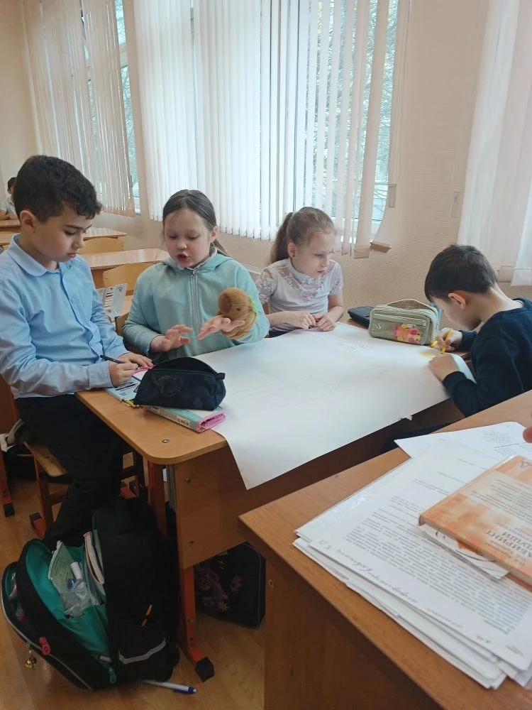 🎨 Неделя психологии: строим «Город мечты и радости»!  🎡Неделя психологии в самом разгаре, и наши вто