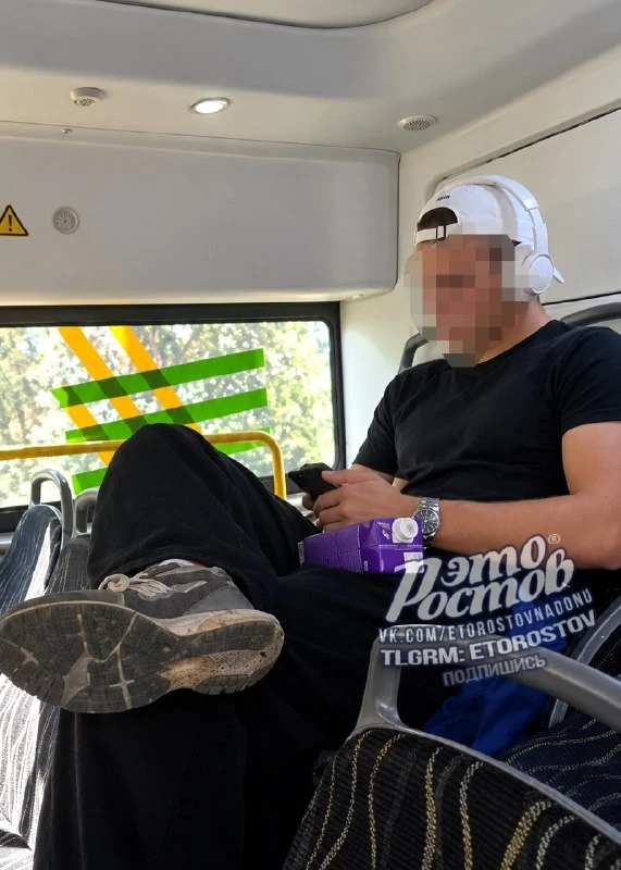 🚊 Пассажир автобуса №85А отказался убрать грязные кроссовки с сиденья