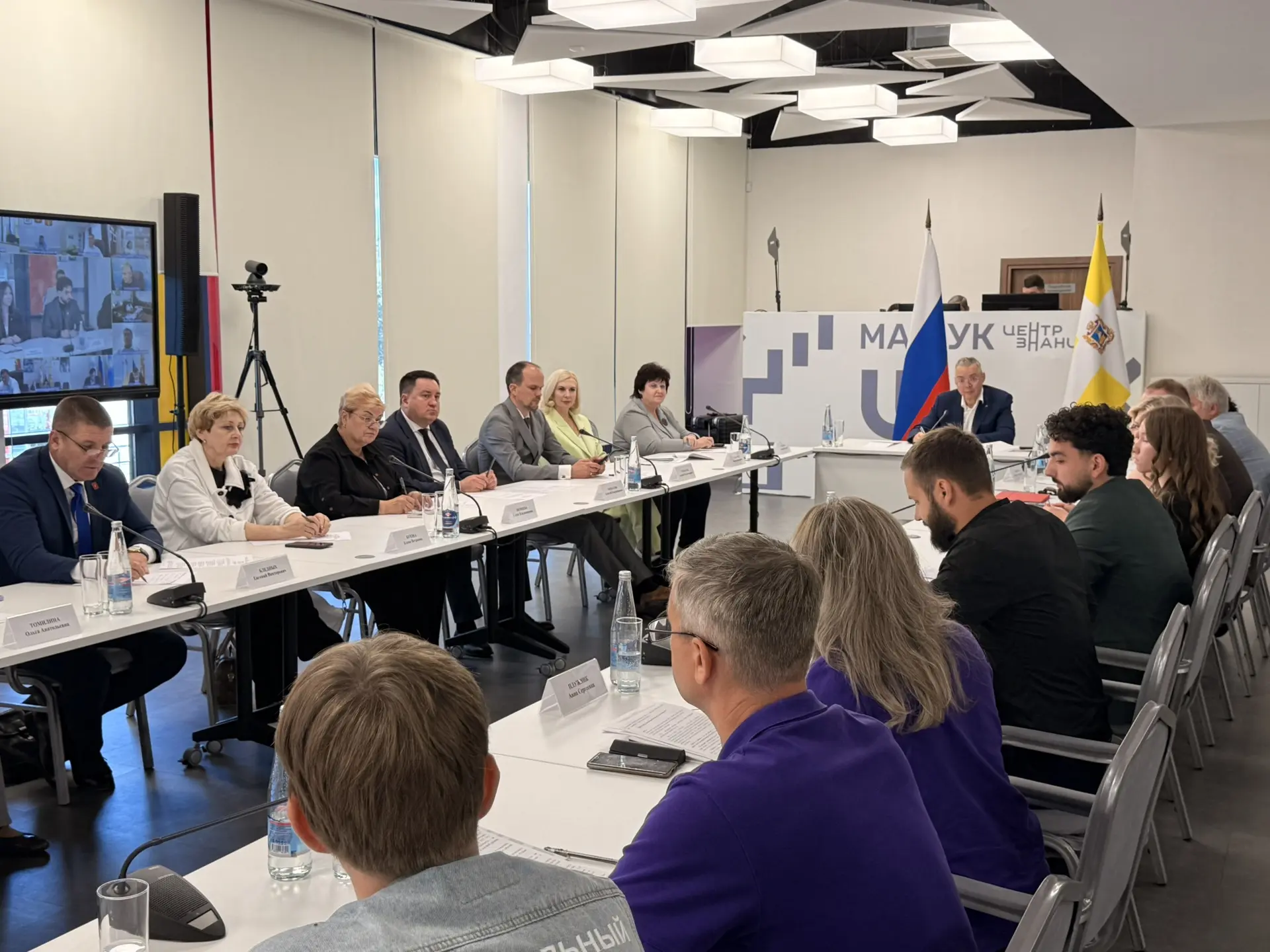 Сегодня в Центре знаний «Машук» прошло заседание координационного совета при Губернатор...