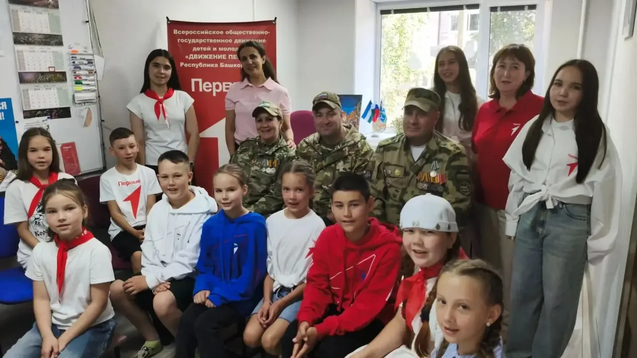 Друзья, сегодня хочу поделиться новостью из Центра Движения Первых Чишминского района.

Накануне там
