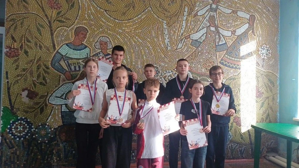 КАМЕНСКИЕ ШАХМАТИСТЫ ПРОЯВИЛИ СЕБЯ В БЫСТРЫХ ШАХМАТАХ