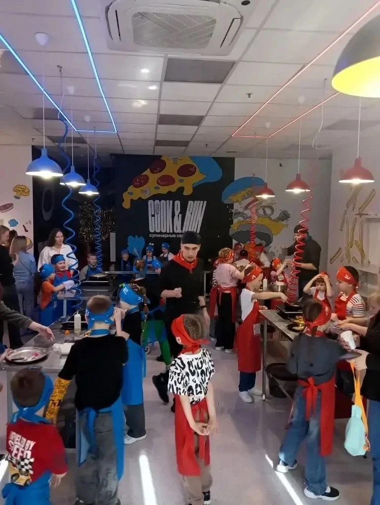 Кулинарный дебют 1 «А» класса  14 марта ученики 1 «А» класса под руководством своего классного руков