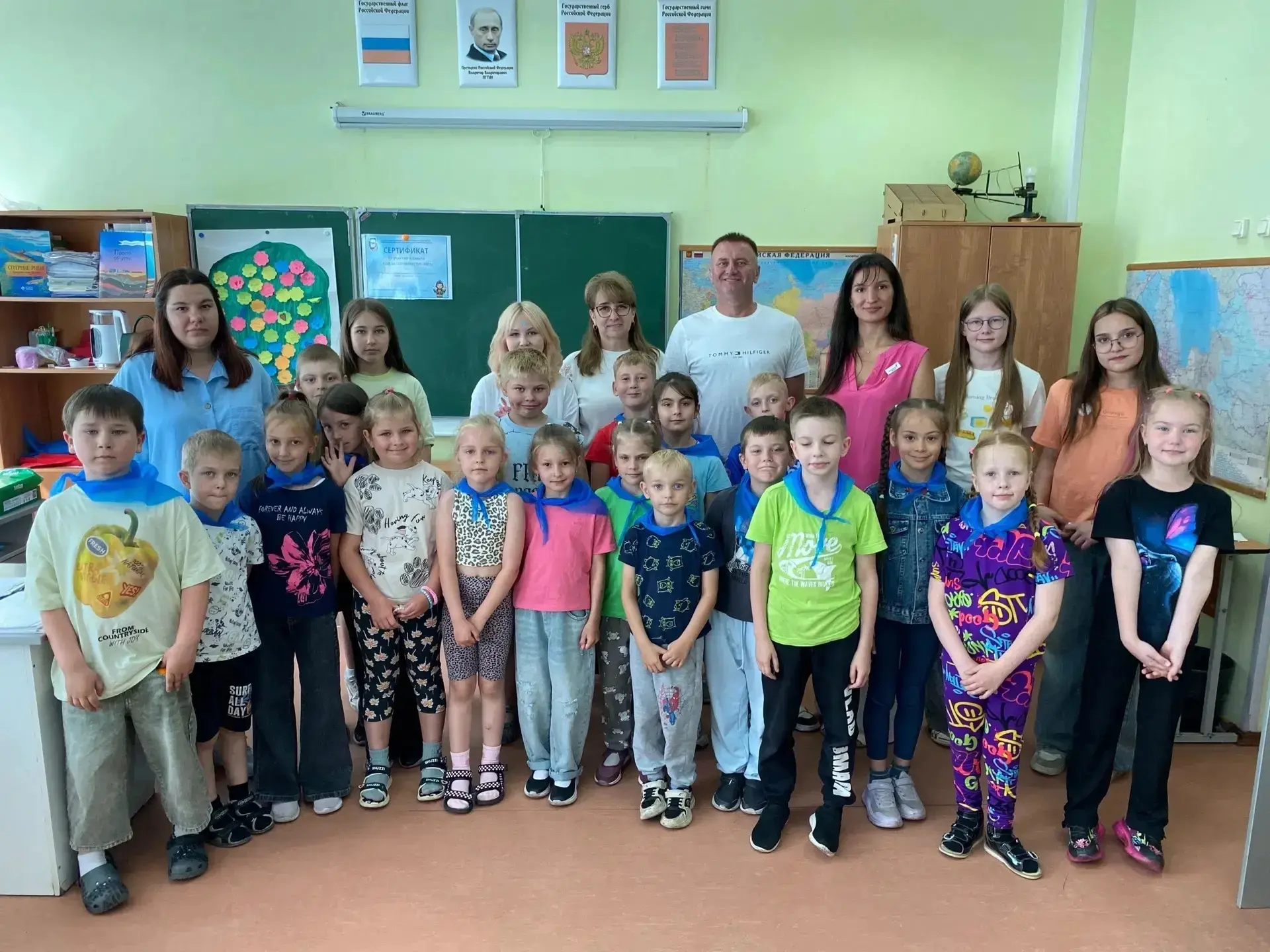 ✨Сегодня в наш школьный лагерь приезжали представители Движения Первых Кировского район...