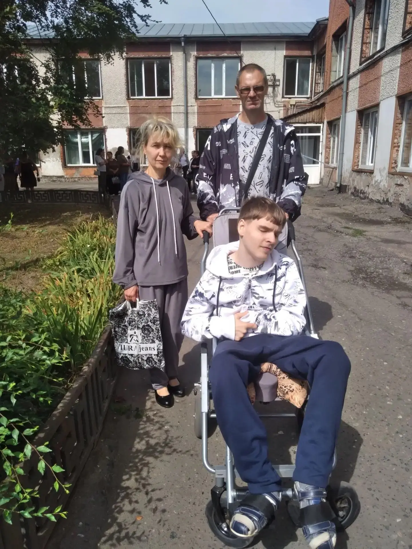 «СОЦИАЛЬНЫЙ ДЕСАНТ» В КАМЕНСКОМ РАЙОНЕ: 6000 ШАГОВ К ДОСТУПНОЙ СРЕДЕ