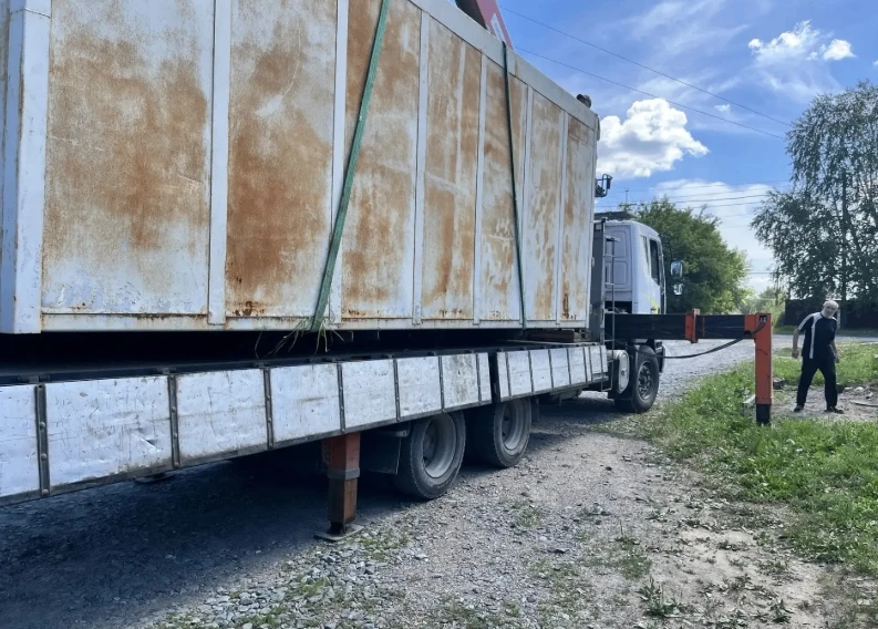 В Калининском и Заельцовском районах Новосибирска демонтировали незаконные постройки