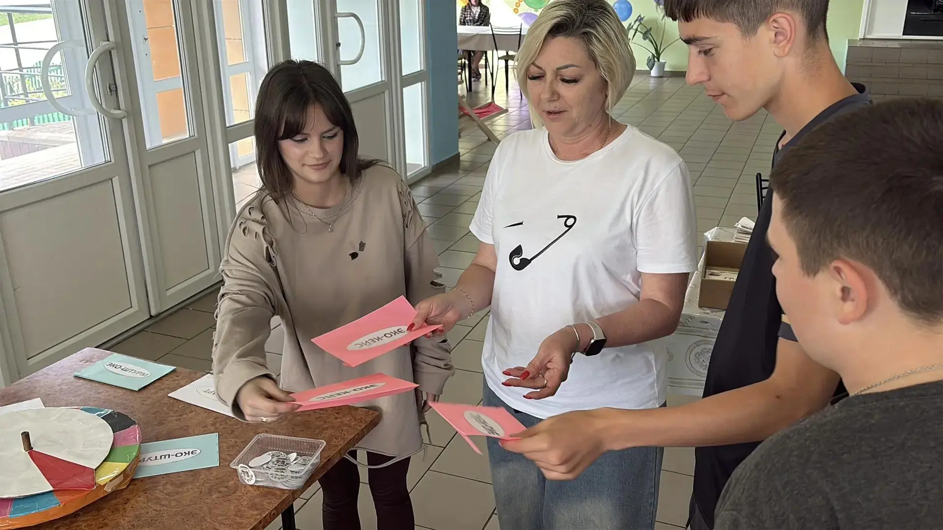 📢15 июня — День юннатского движения! 🌿🐞

👫В честь этого замечательного праздника педагоги Станци