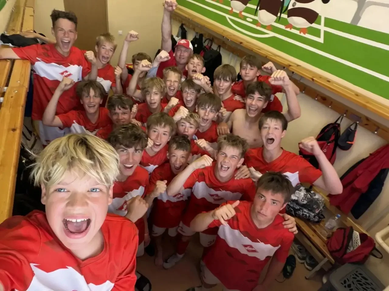 ⚽️ Ещё одна победа в копилку наших спартаковцев!

На выезде брянский «Спартак» разгромил обнинский «