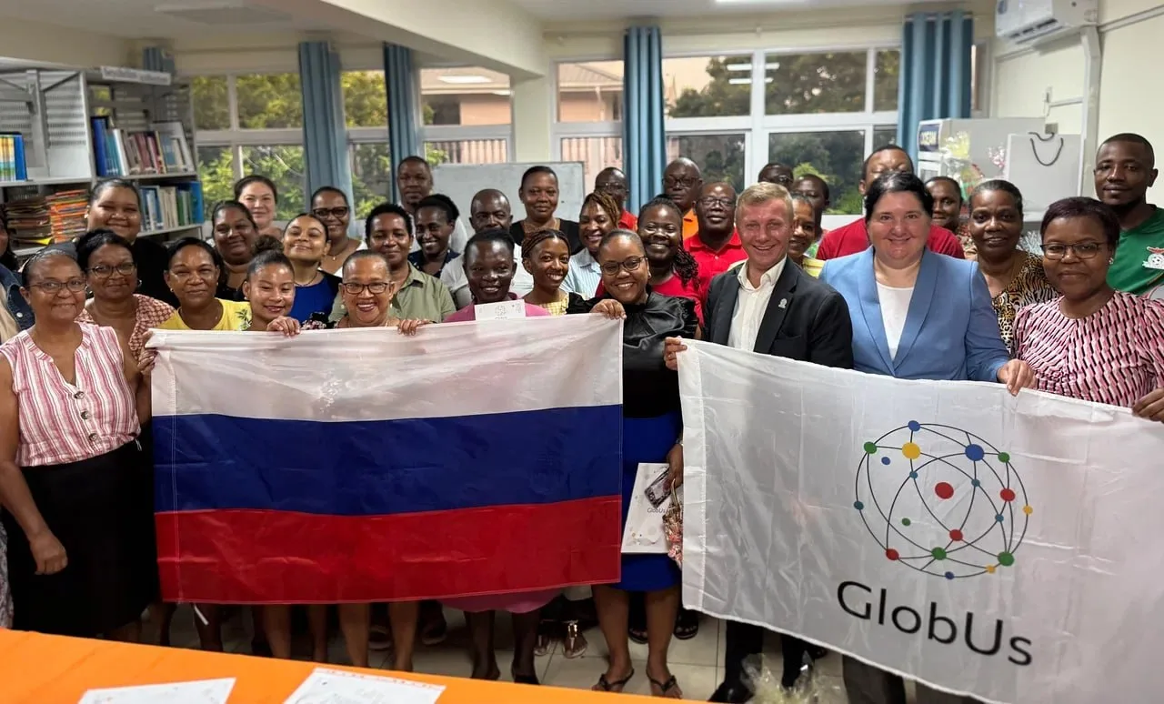 🇸🇨👨‍🏫 GlobUs поздравил учителей Сейшел с Международным днём учителя