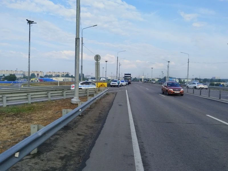 Водителей на трассе М-4 "Дон" предупредили о дождях в Воронежской области