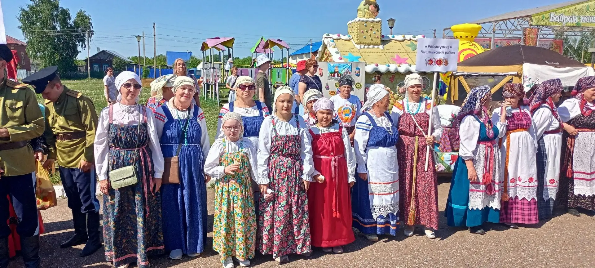 🎉 Фольклорный ансамбль «Рябинушка» 🍁 из Шингак-Кульского СДК принял участие в межрегиональном фестив