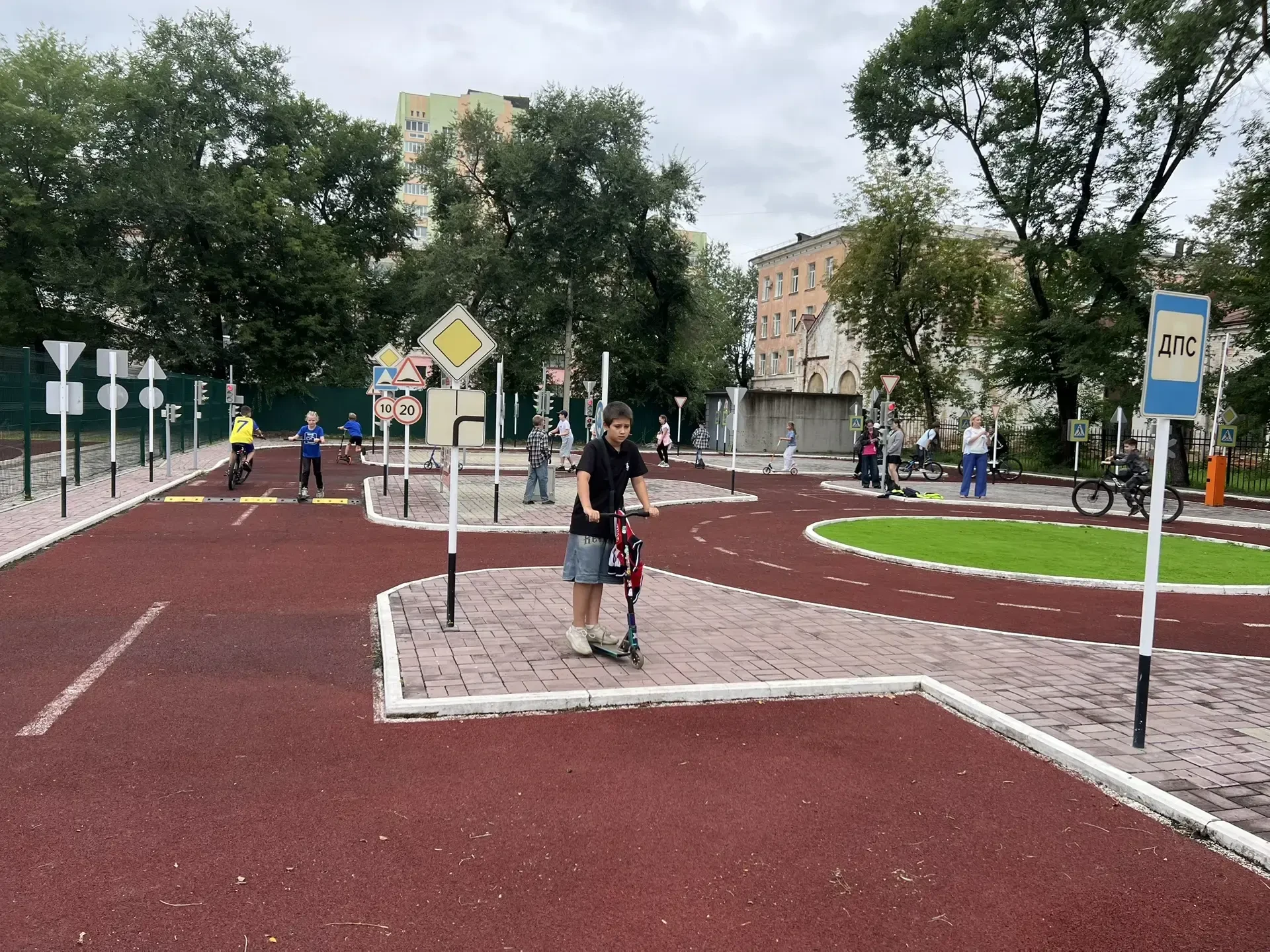 ☀️ **Безопасное лето: наши юные пешеходы и водители в действии!**