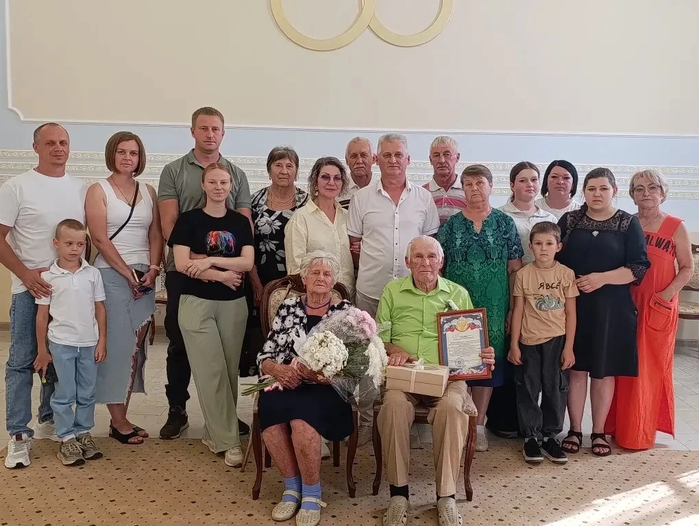 💍 67 лет рука об руку: супруги Луценко из Мостовского района отметили редкий юбилей св...