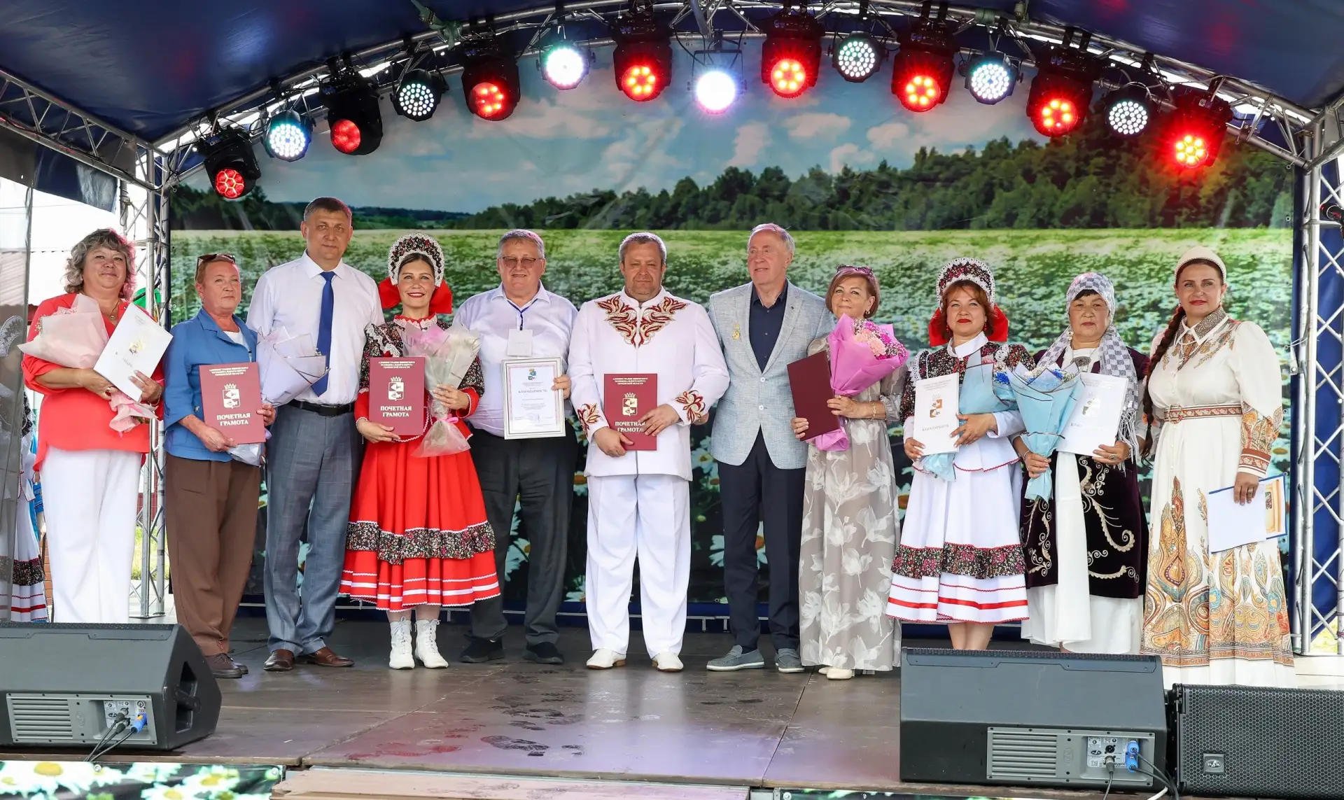 В честь Дня России, праздника, наполненного гордостью за нашу Родину, в селе Ершово состоялось особе