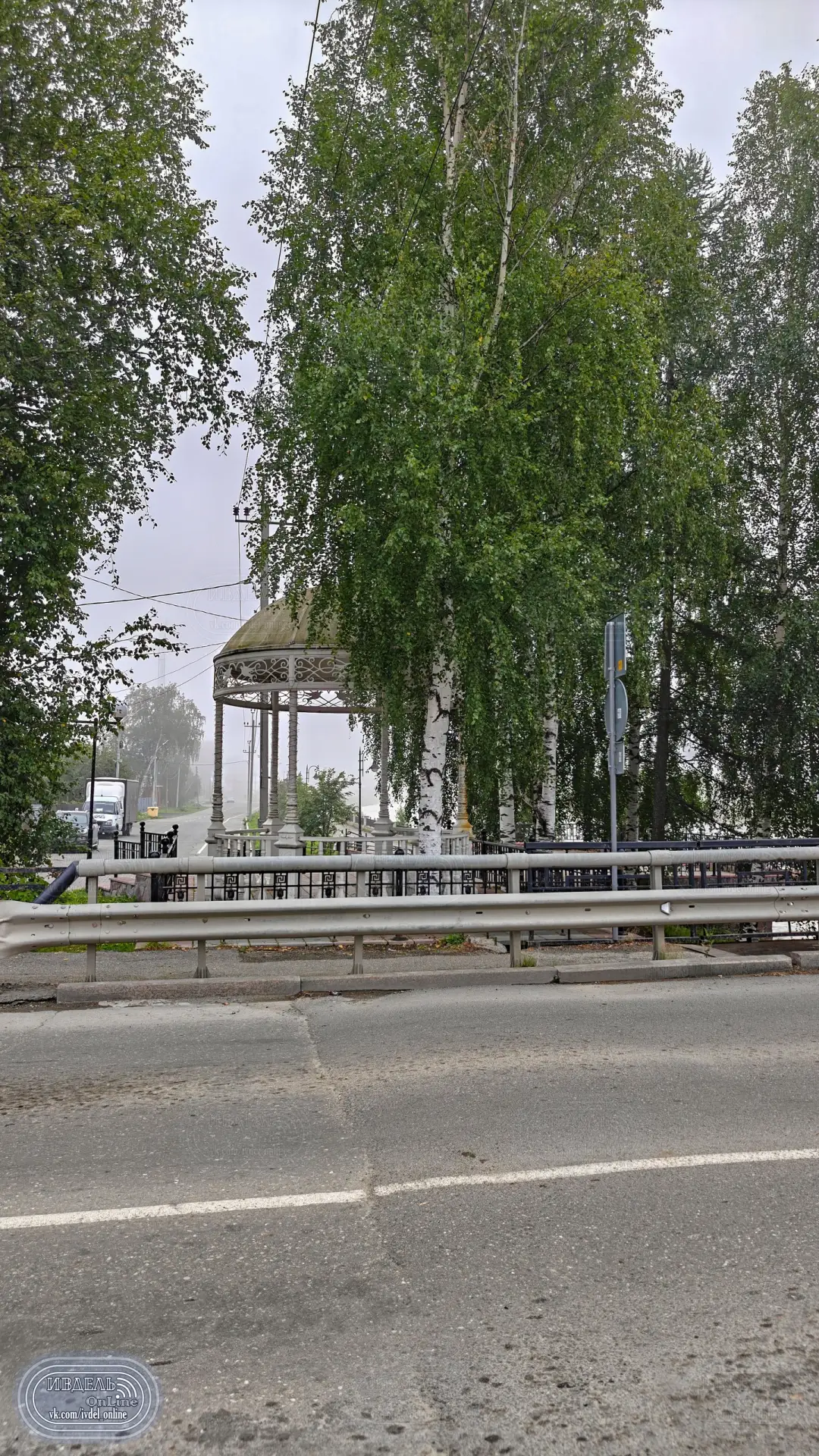 Просыпайтесь, наши хорошие! Желаем, чтобы сегодня вам везло в мелочах: зелёный свет, св...