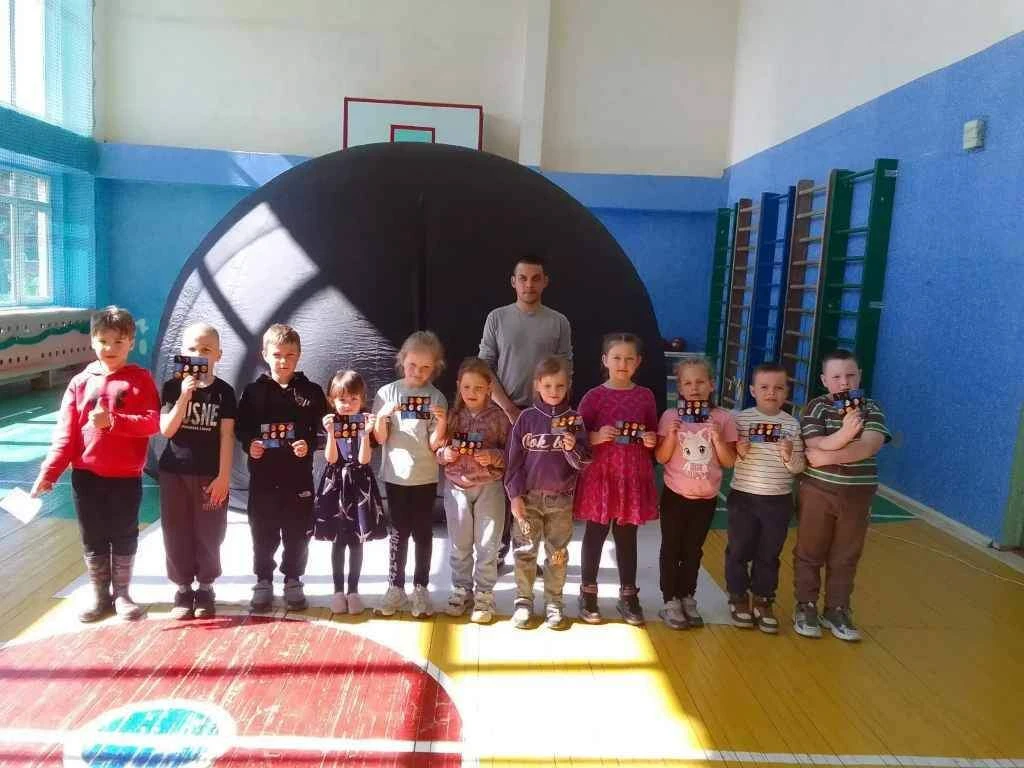 🔬 Преемственность «Детский сад — школа»: знакомство с «Точкой роста»
Сегодня наши дошколята из подг