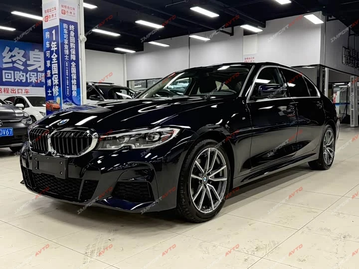 В продаже BMW 3 Series 320Li M sports Package 2.0 AT, 2022

• Проходная по утилю!

• 2022 год
• Бенз