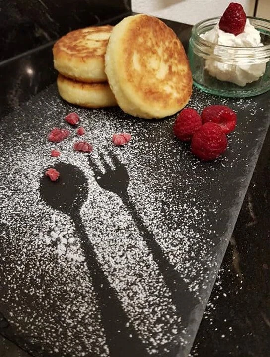 Низкоуглеводные сырники на миндальной и кунжутной муке