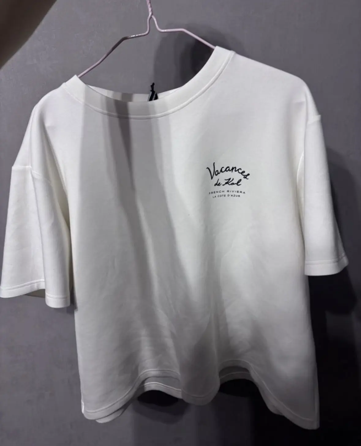 Футболки Karl Lagerfeld белого цвета, размер 54 (XL). Новая с биркой . Первая футболка ...