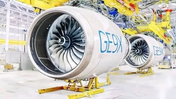 🇺🇸⏸ 777X временно остался без новых двигателей: поставки GE9X приостановлены
 
GE Aerospace времен