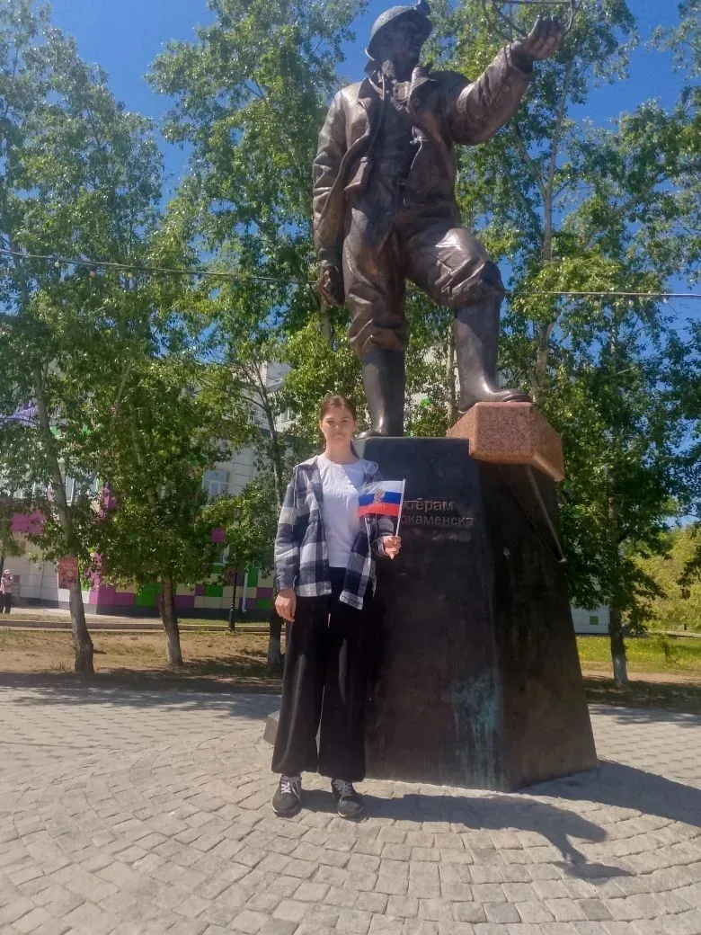 ✅ Памятник шахтёрам, установленный на главной площади города Краснокаменска. Монумент подчёркивает з