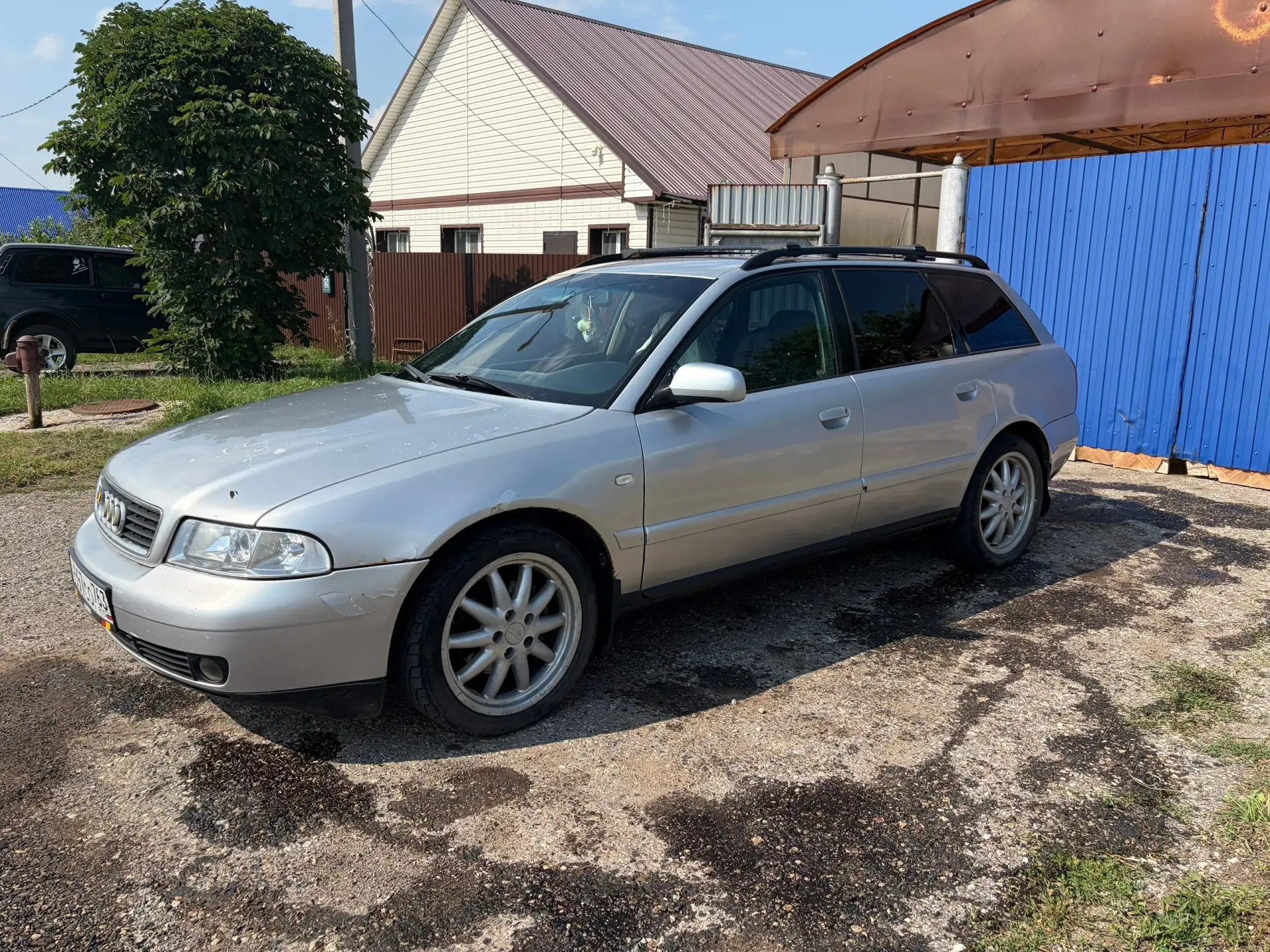 Продам вагон Audi A4 B5 1.8 1999г