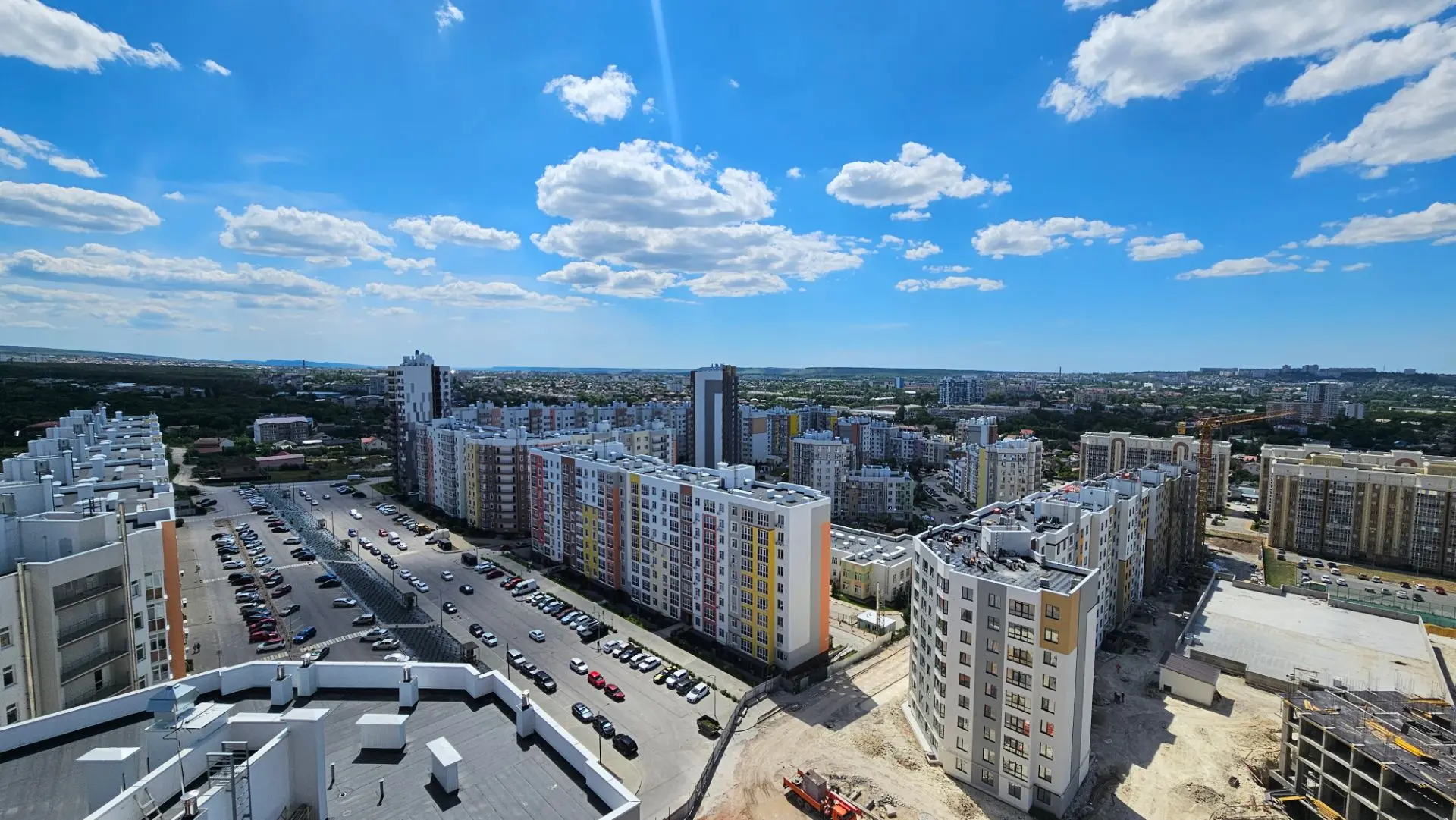 Вид на Симферополь с 16 этажа строящегося комплекса "Город мира". 
Просторы!

Крымовед о Крыме