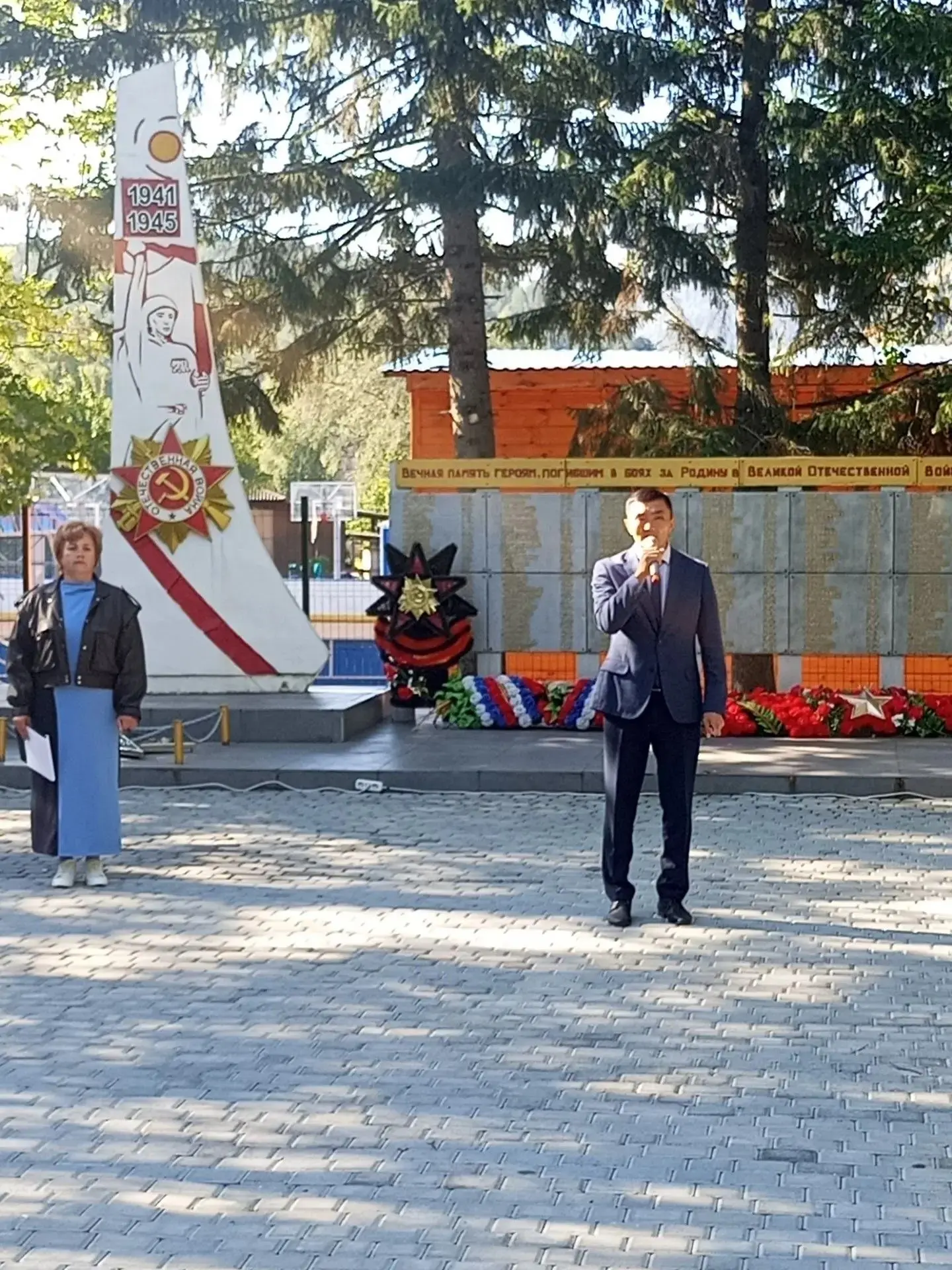 В Чемальском районе почтили память жертв терроризма