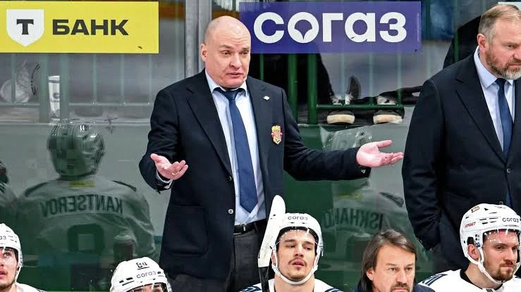 ⚡️⚡️⚡️ Хоккейный клуб «Металлург» принял решение отстранить от работы главного тренера ...