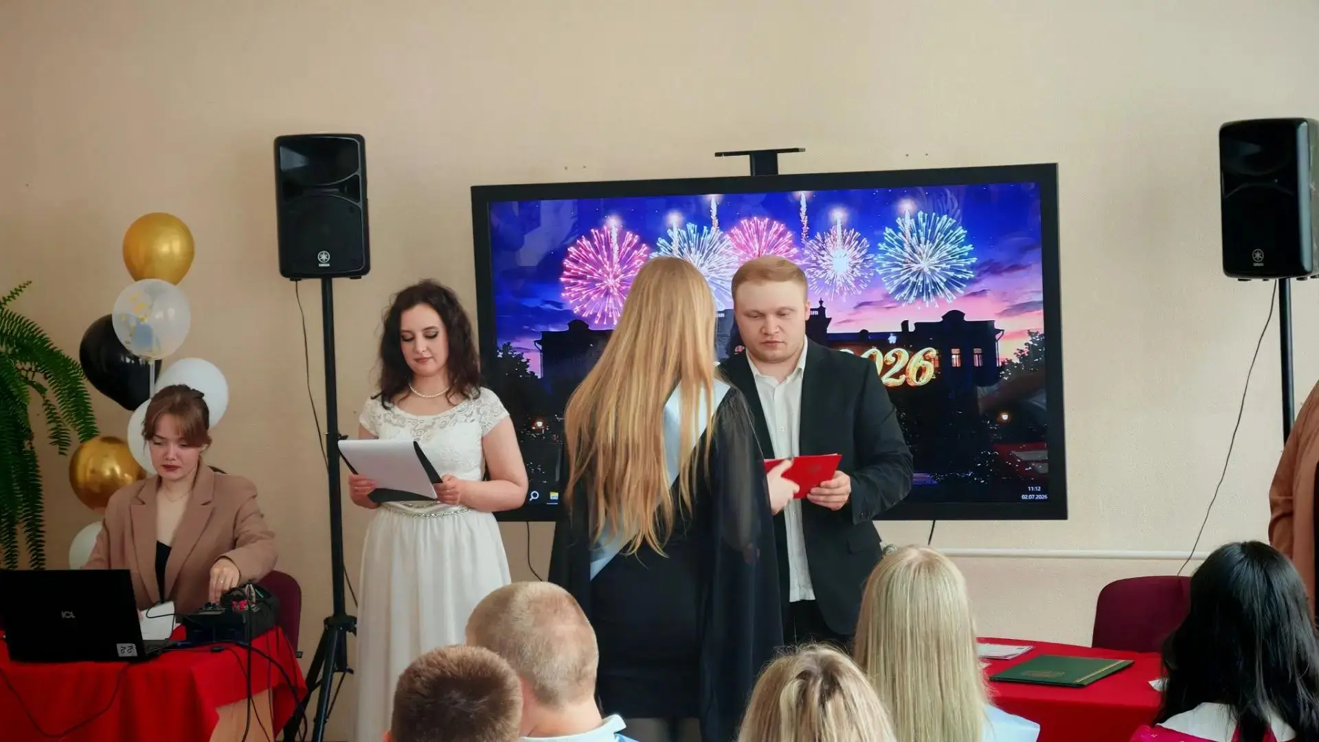🫶 Вот и наши 9-классники получили заветные аттестаты! 

Сегодня в нашей школе прошло торжественное 