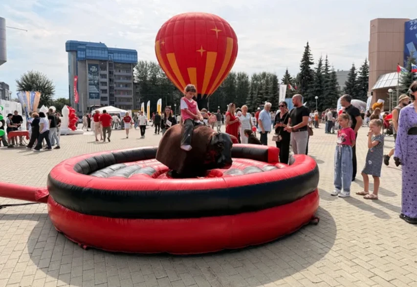 В Тюмени временно приостановлены массовые мероприятия из-за угрозы атаки БПЛА