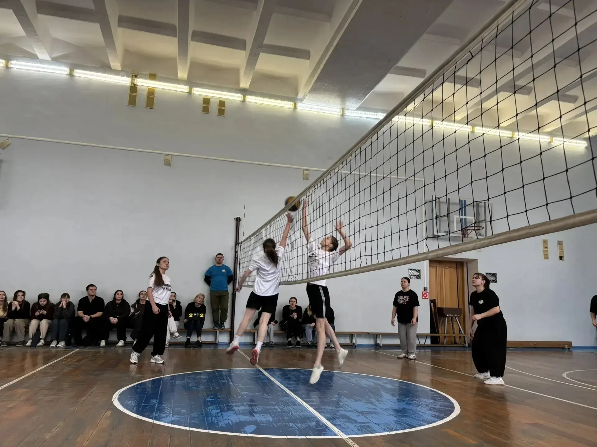🏐 С 31 марта по 3 апреля в нашем колледже царила атмосфера настоящего спортивного праздника. В честь