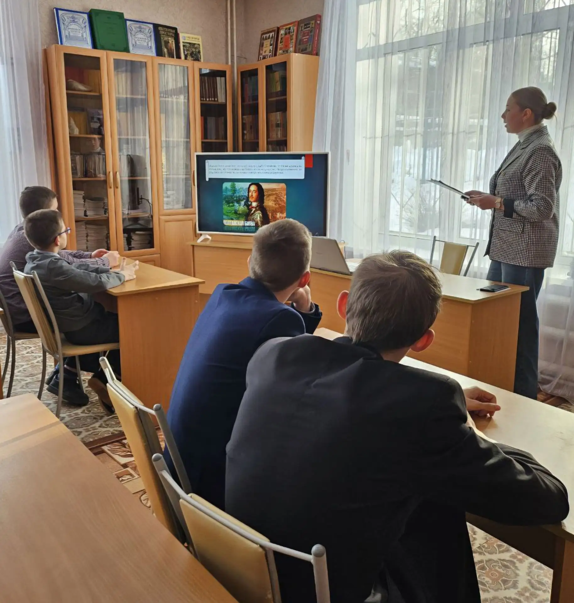 🇷🇺Символ чести и патриотизма ⁣ 🏡В Смоленском детском доме "Гнёздышко" состоялась важная беседа в рам