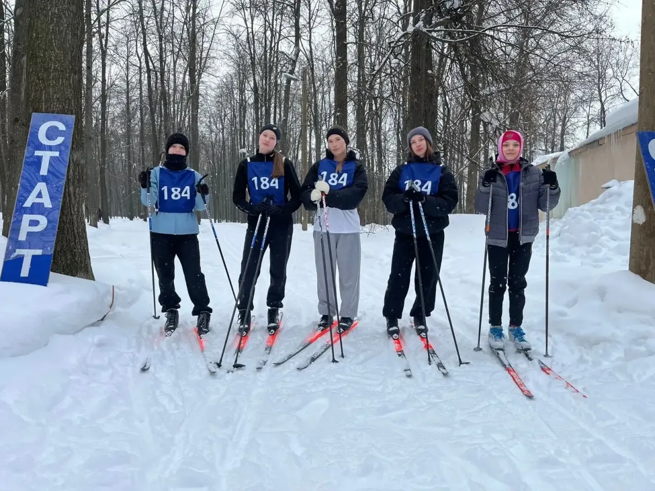 ⛷️Поздравляем  сборную девочек нашей «Гимназии 184 им.М.И.Махмутова» по лыжным гонкам занявших  🥇 пе