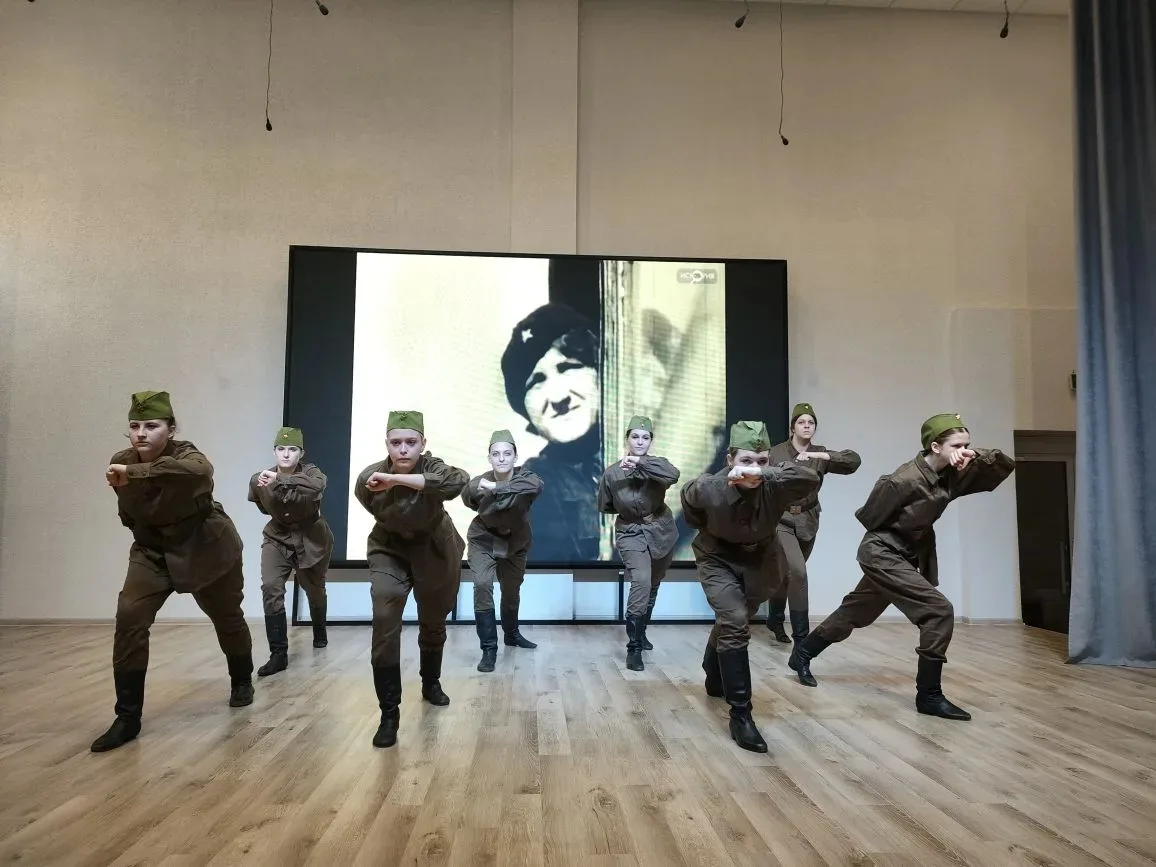 🙏🔥 Вахту памяти в этот победный май принимает коллектив образцового хореографического...