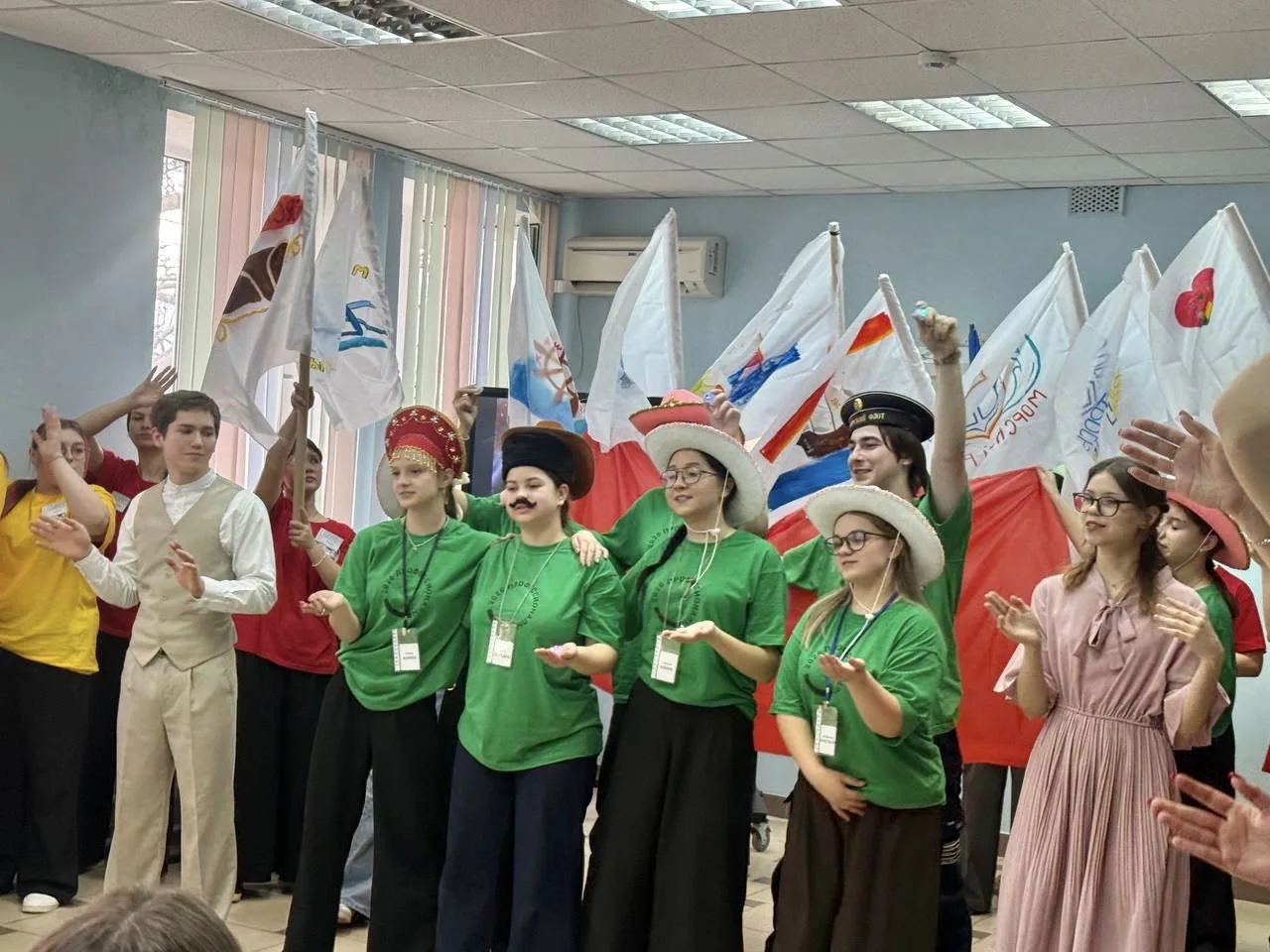 13 февраля 8 «Б» класс посетил педагогический колледж, ребята приняли участие в фестивале вожатых и 