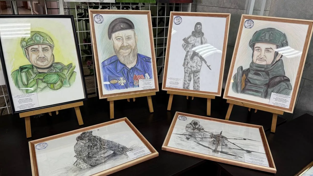 🎨 Учащиеся ИЗО студии "Коллаж", детских школ искусств, студенты Брянковского колледжа ...