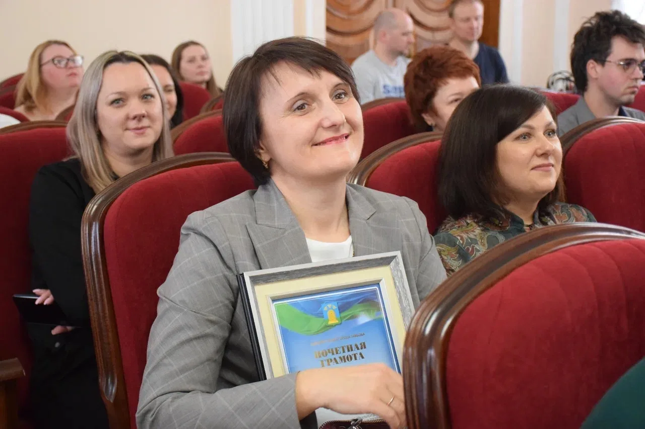 Сегодня свой профессиональный праздник отмечают работники жилищно-коммунального хозяйства и бытового