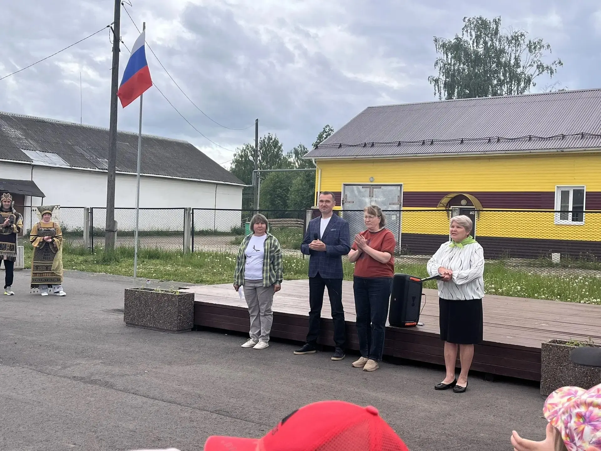 1 июня на базе нашей школы распахнул свои двери лагерь «Сила в единстве» День начался б...